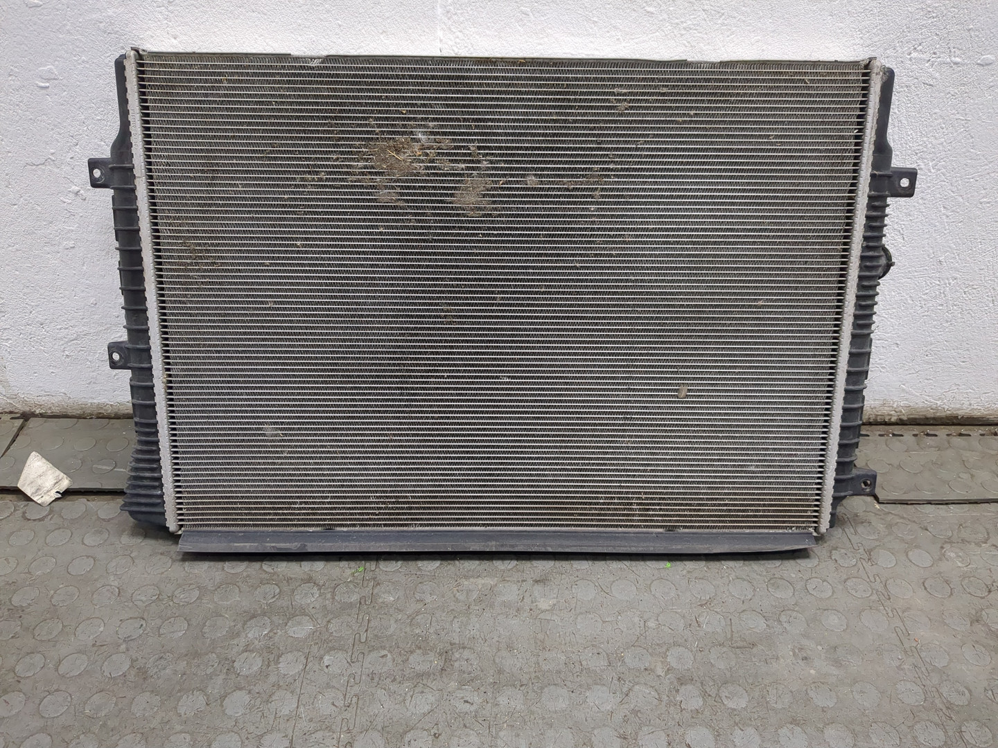 Радиатор охлаждения двигателя основной