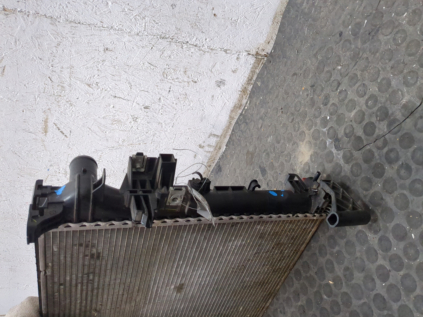Радиатор охлаждения двигателя основной