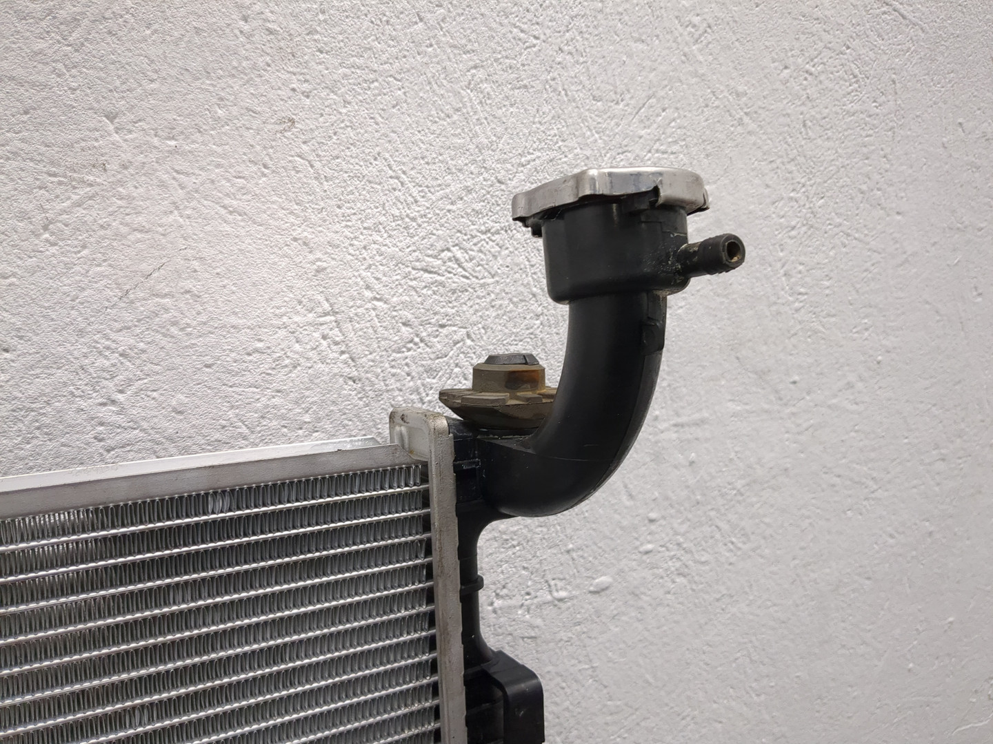 Радиатор охлаждения двигателя основной