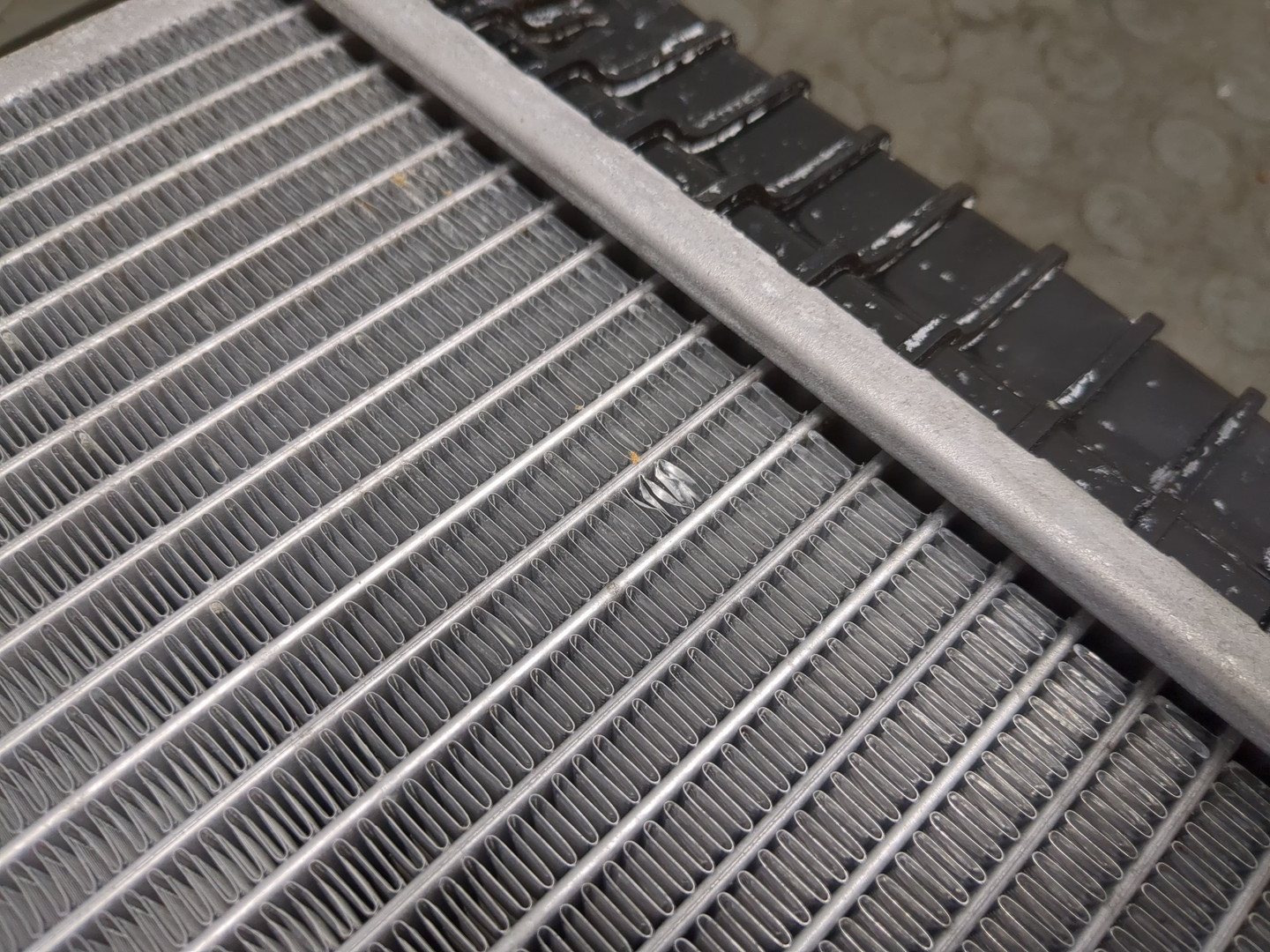 Радиатор охлаждения двигателя основной