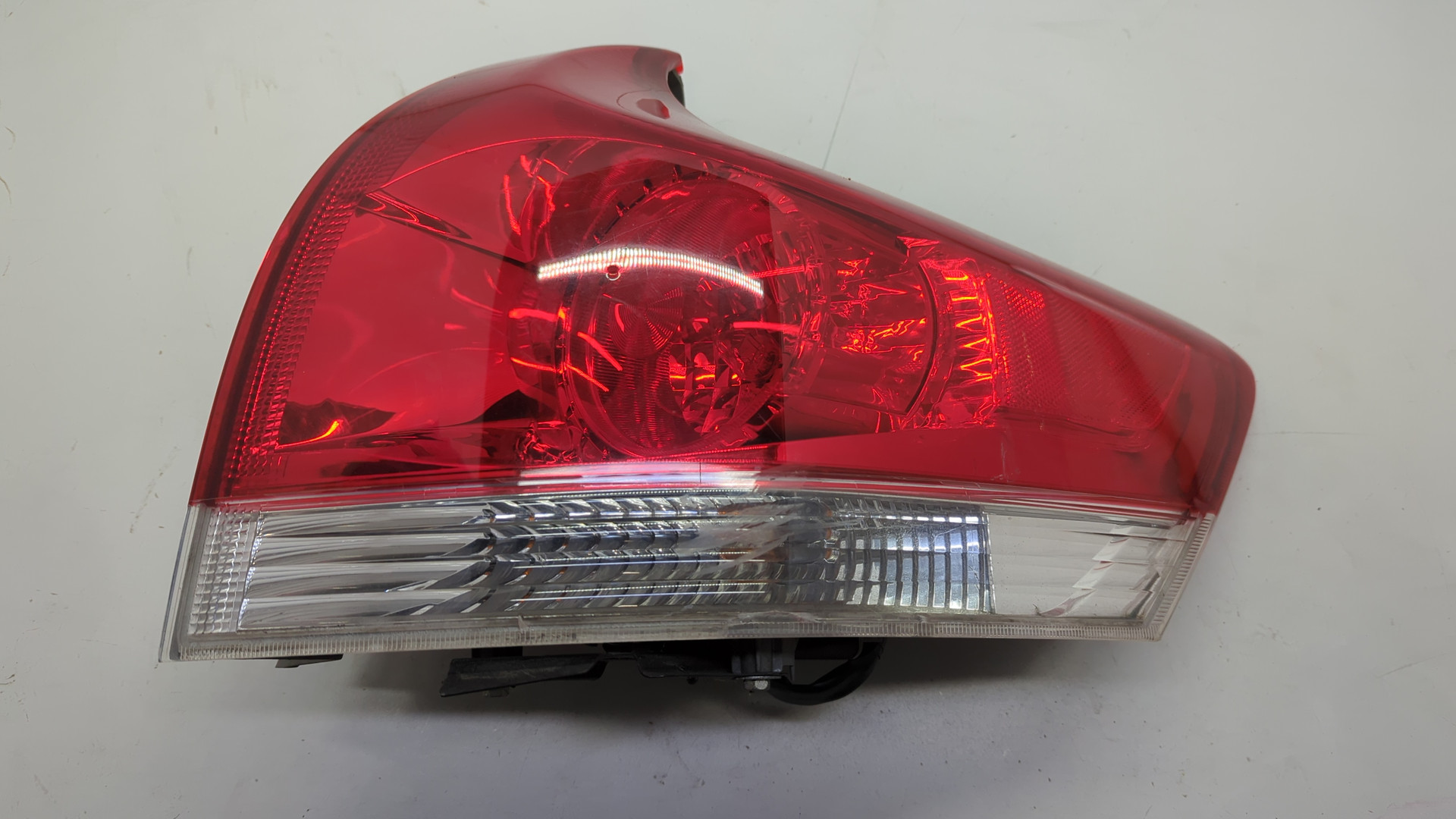 Фонарь задний правый