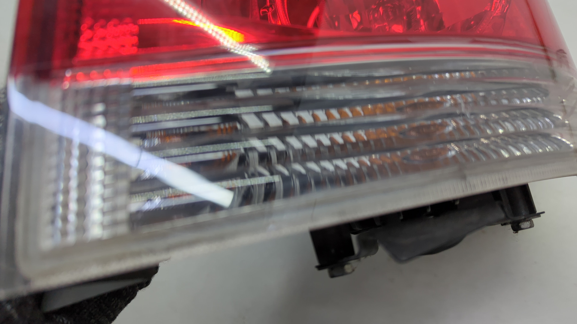 Фонарь задний правый