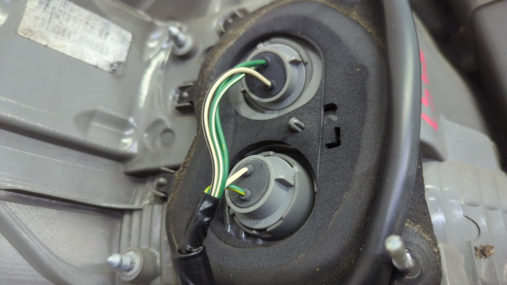 Фонарь задний правый