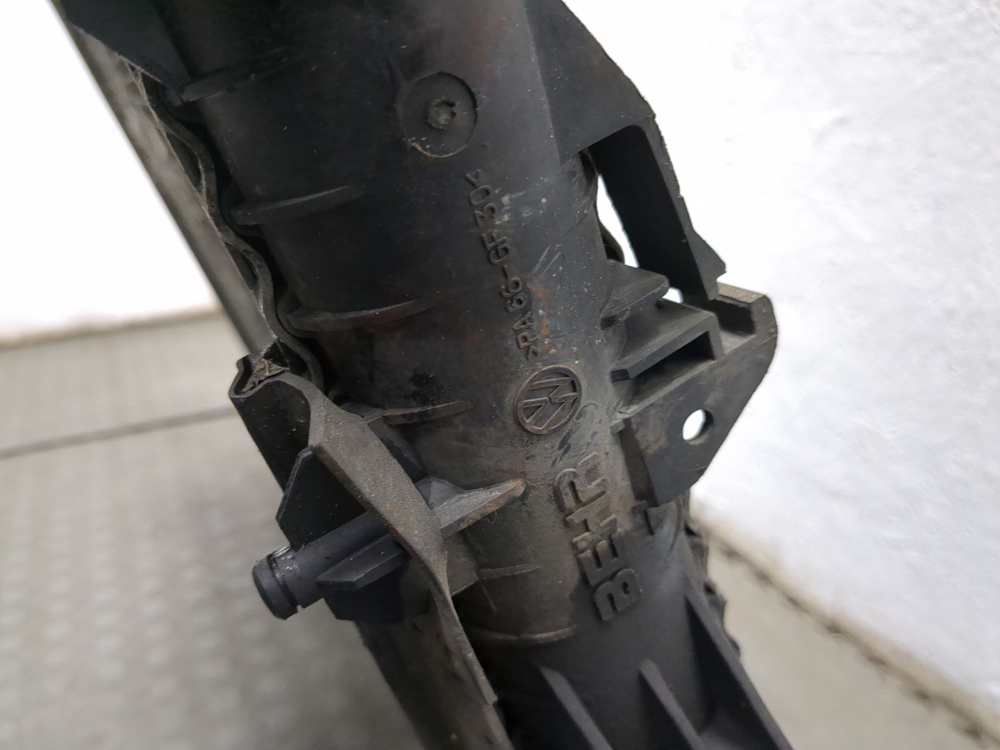 Радиатор охлаждения двигателя основной