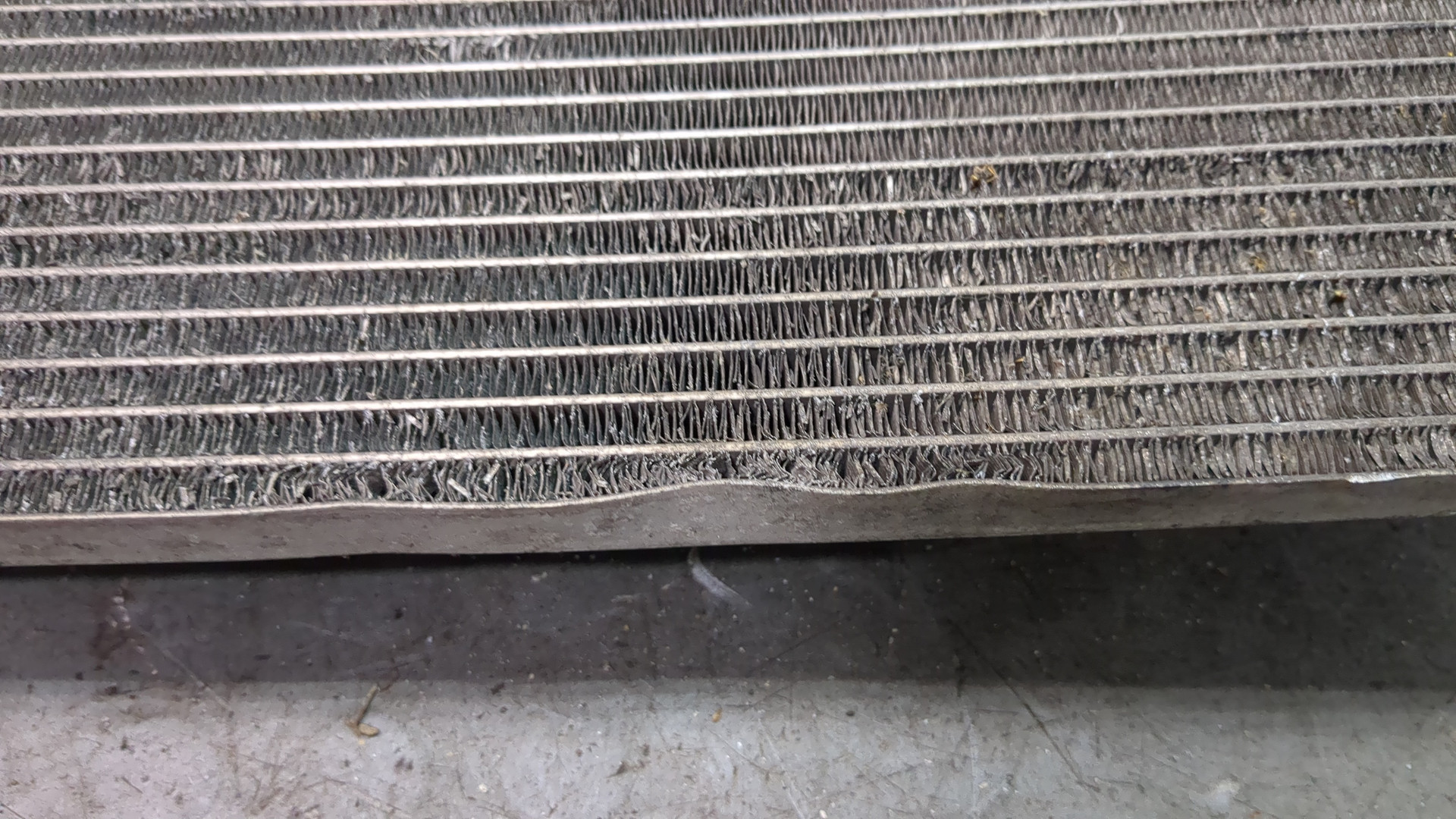 Радиатор кондиционера / конденсер