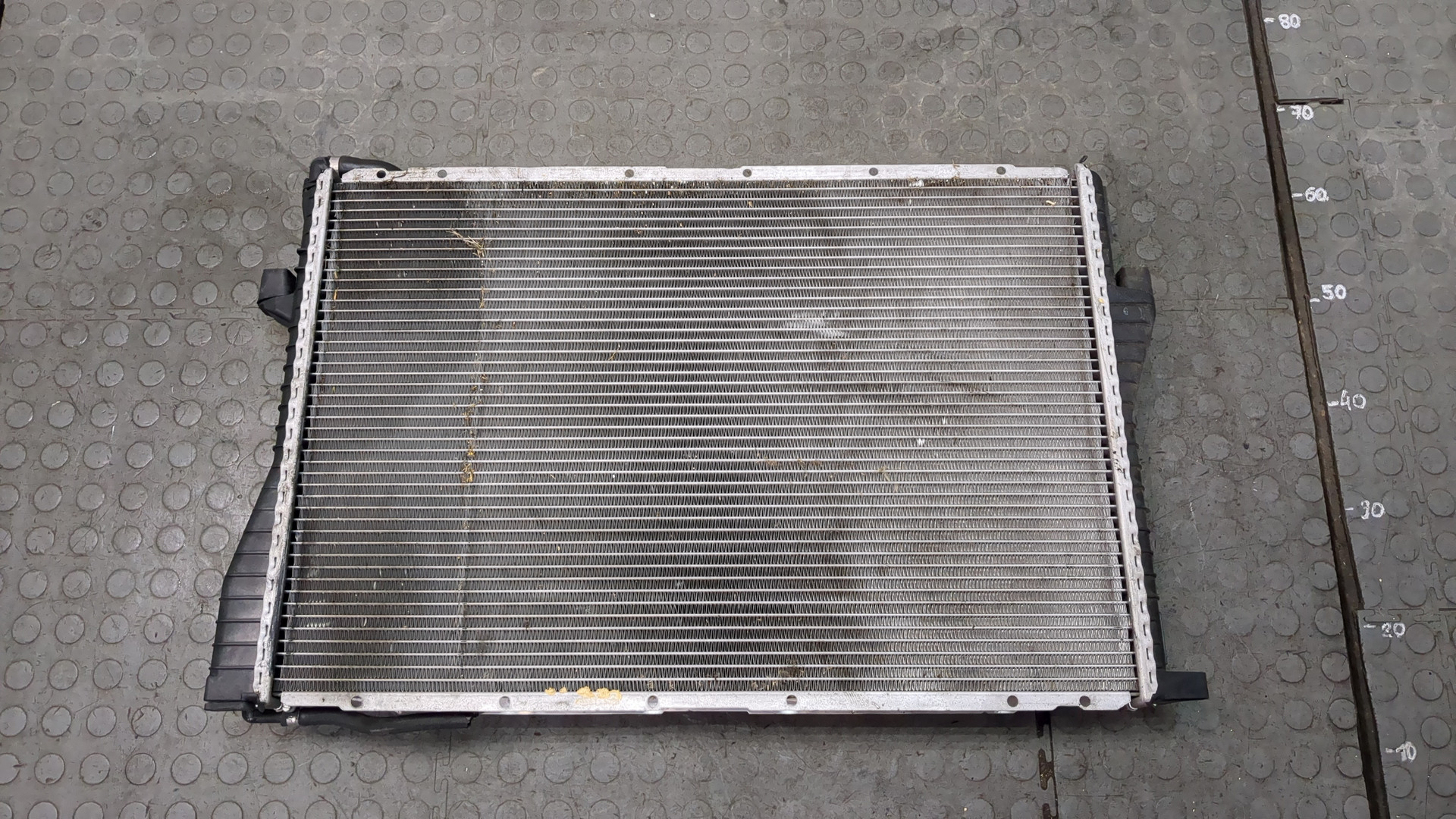 Радиатор охлаждения двигателя основной