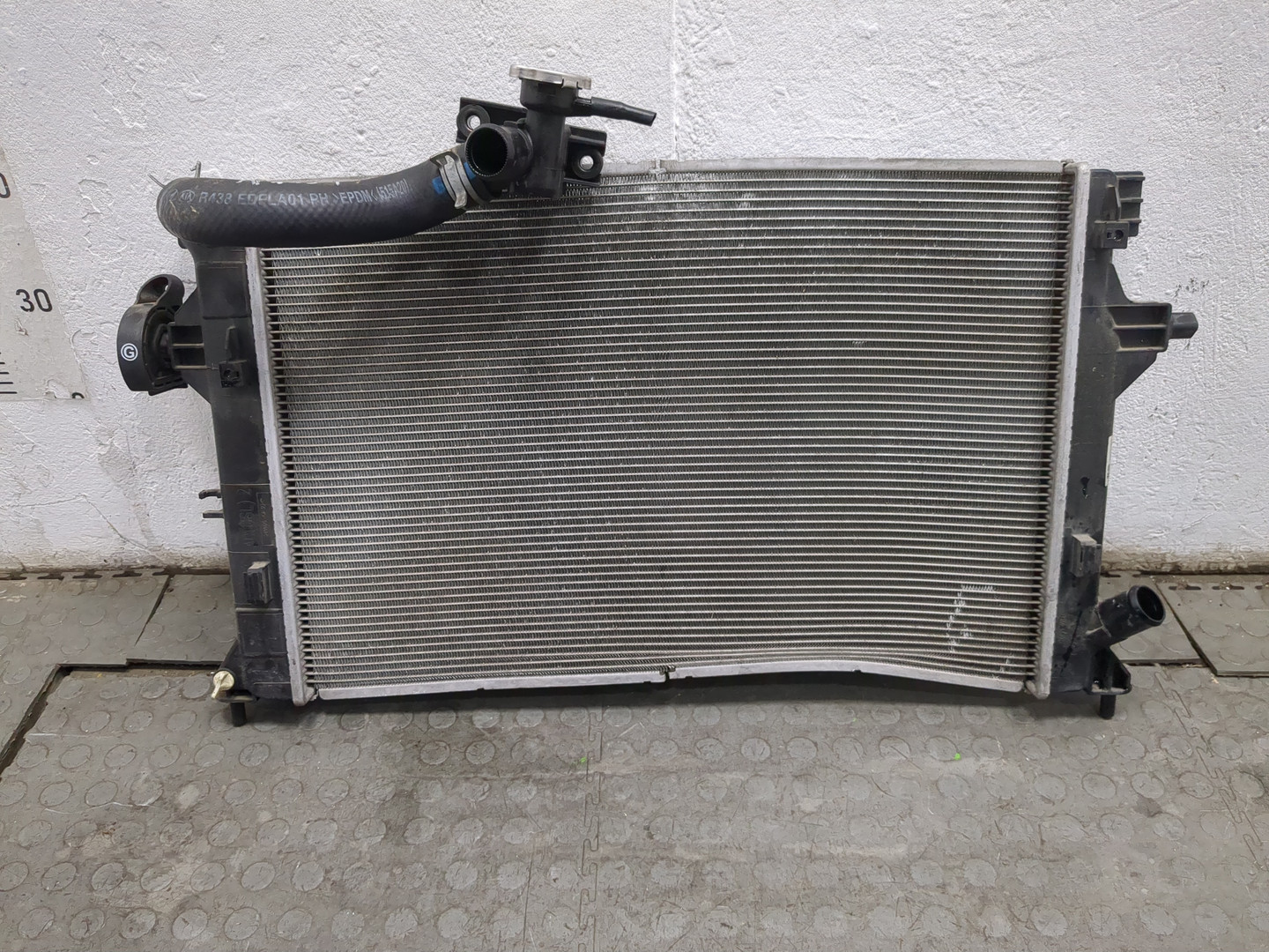 Радиатор охлаждения двигателя основной