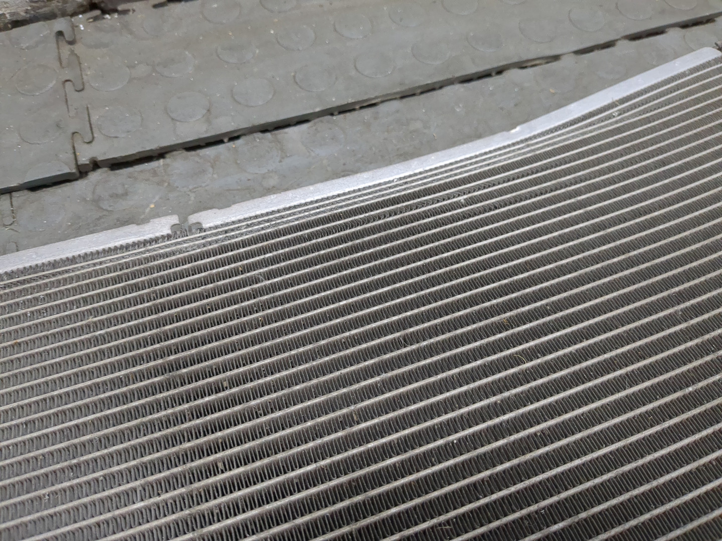 Радиатор охлаждения двигателя основной