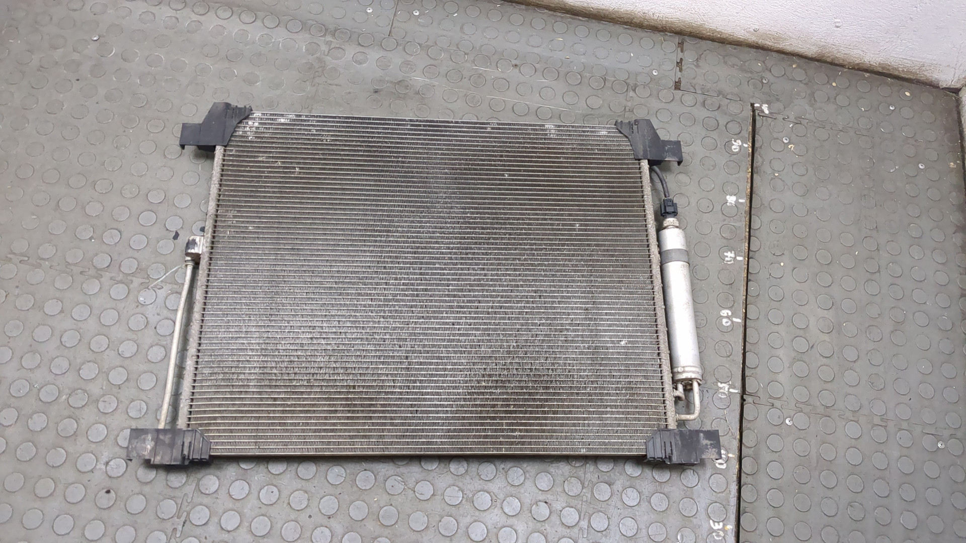 Радиатор кондиционера / конденсер