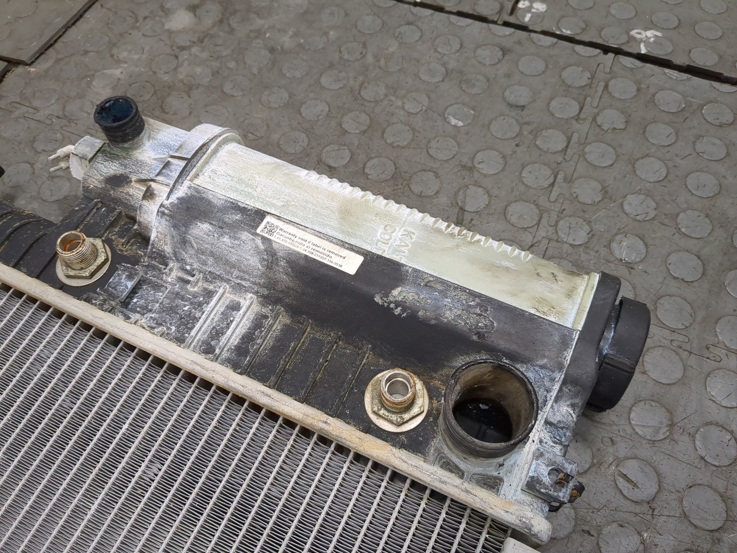 Радиатор охлаждения двигателя основной