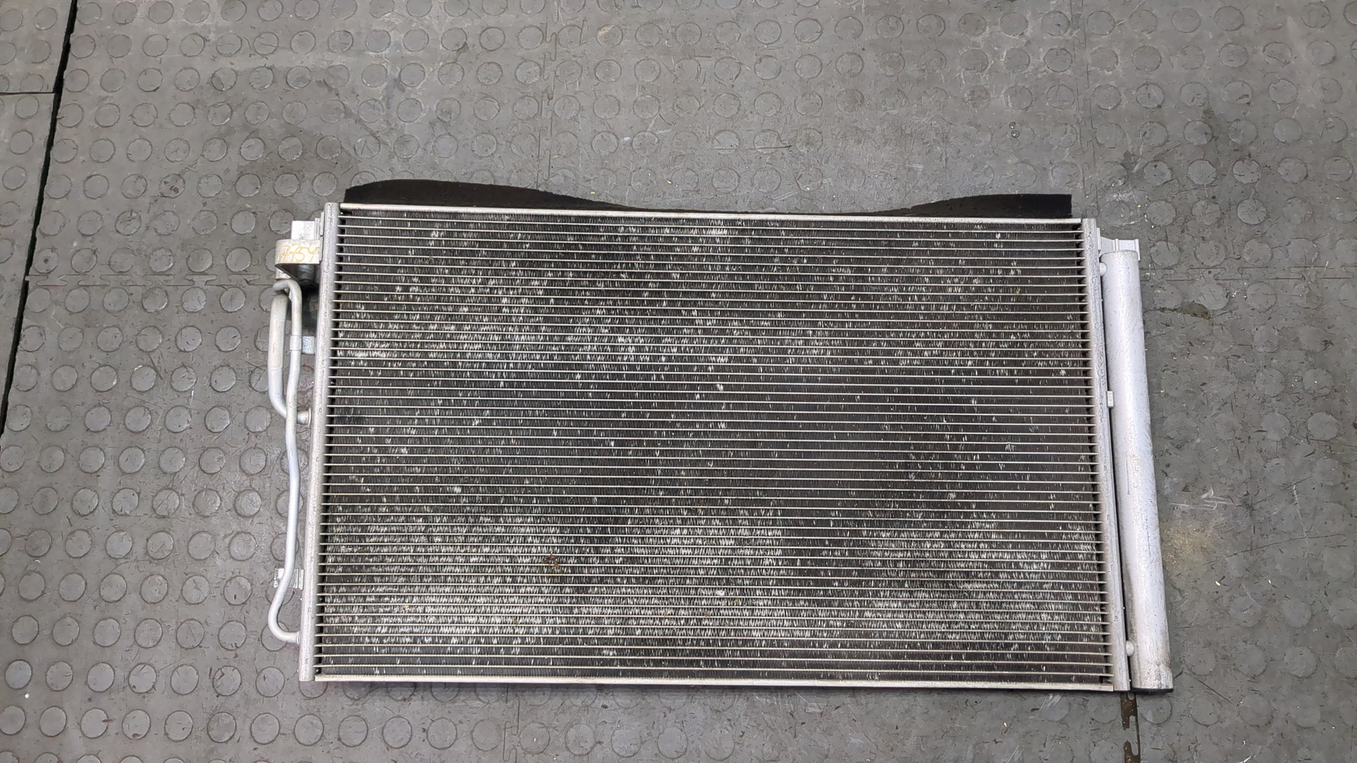 Радиатор кондиционера / конденсер