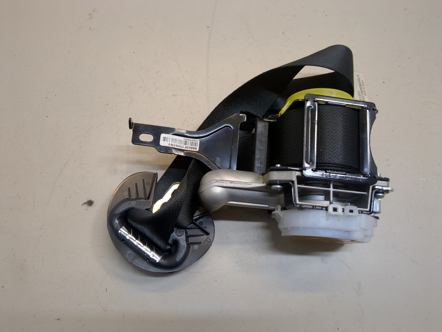 Ремень безопасности