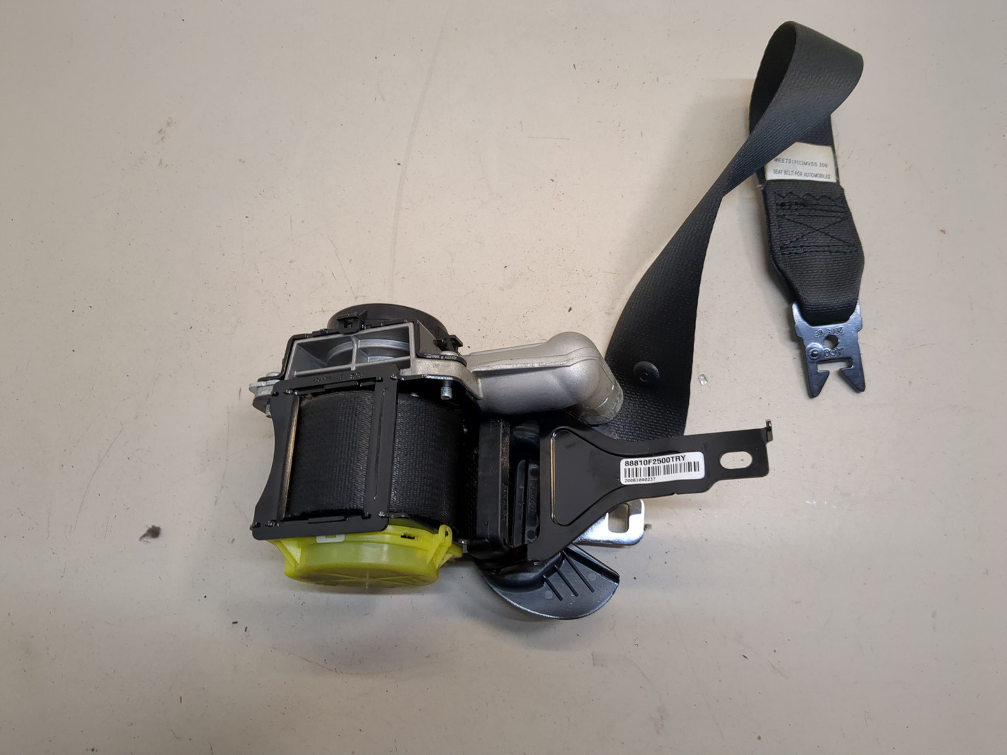 Ремень безопасности