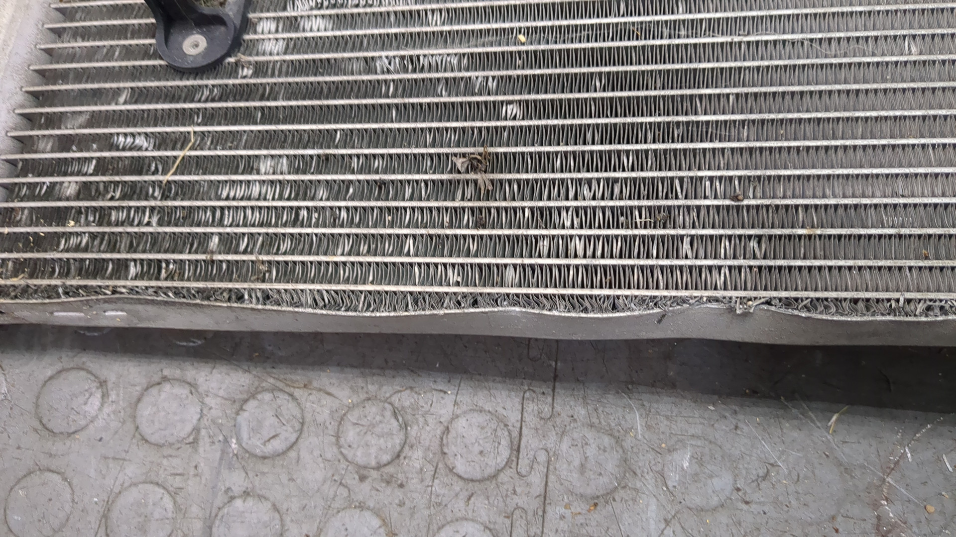 Радиатор кондиционера / конденсер