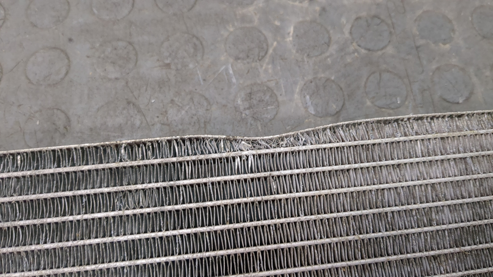 Радиатор кондиционера / конденсер