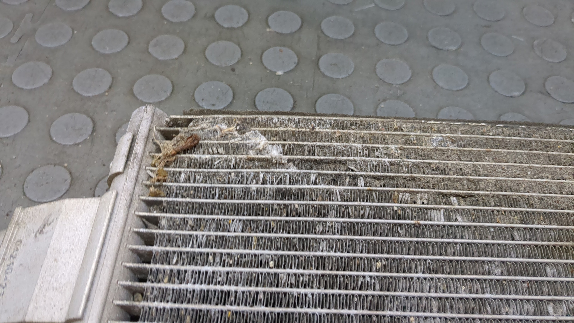 Радиатор кондиционера / конденсер