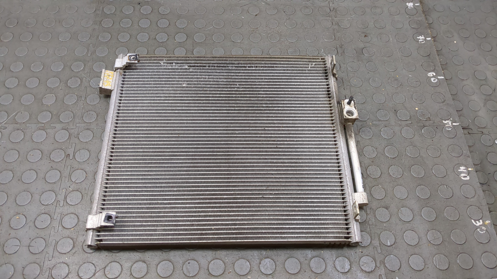 Радиатор кондиционера / конденсер