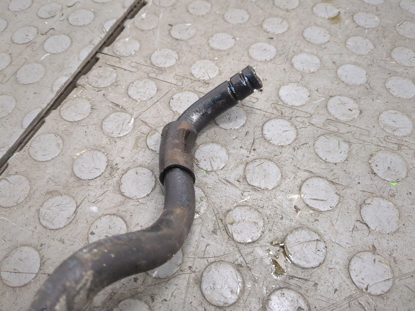 Трубка масляная