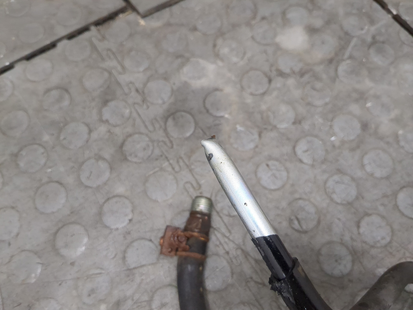 Трубка масляная