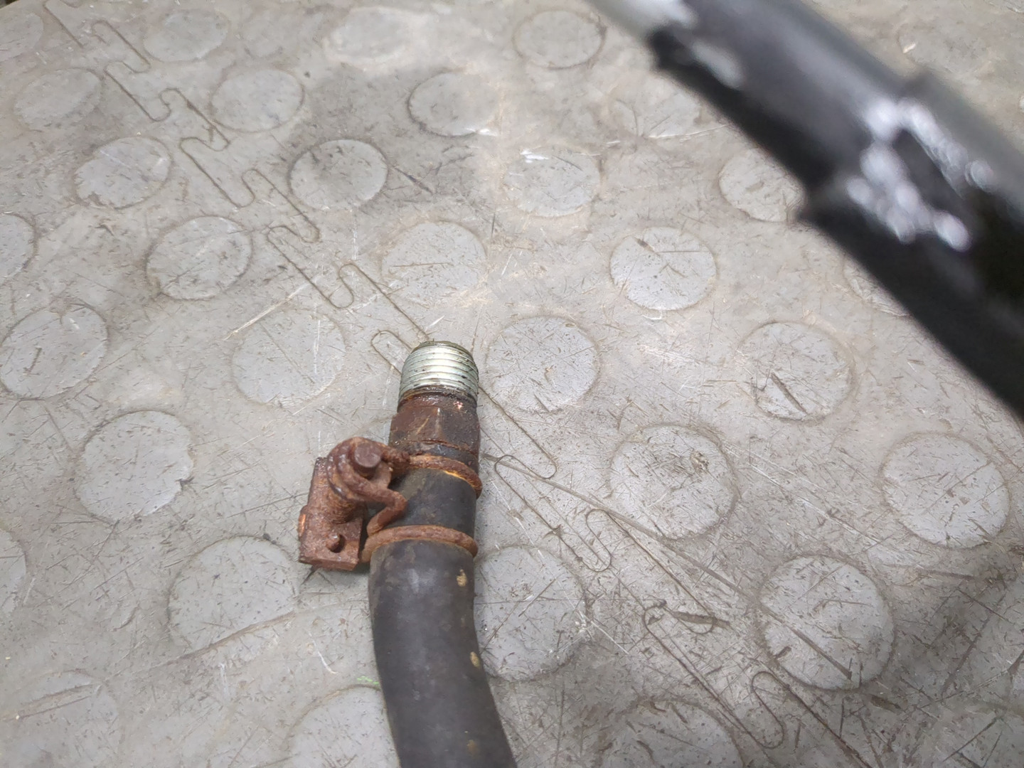 Трубка масляная