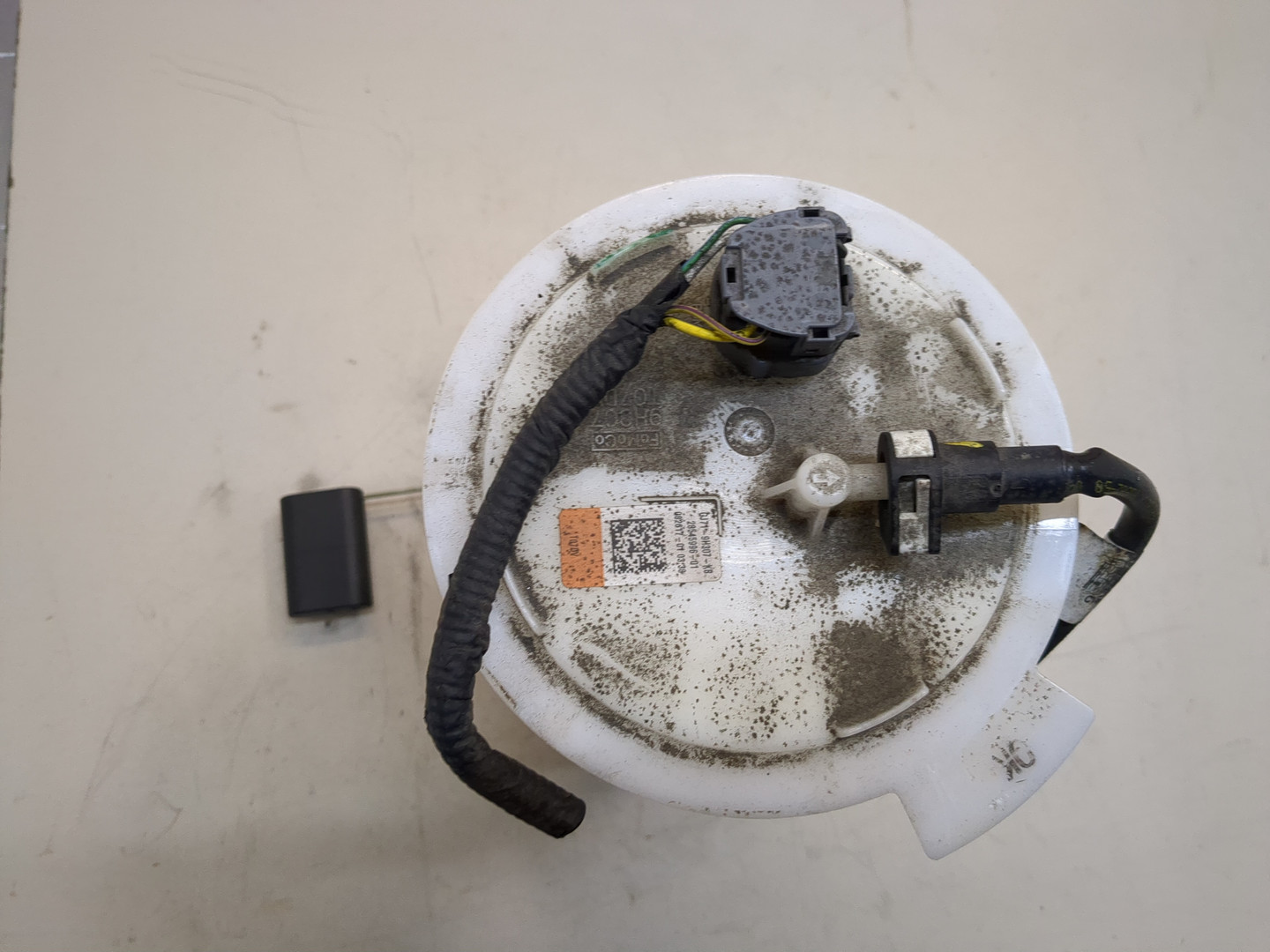 Насос топливный электрический