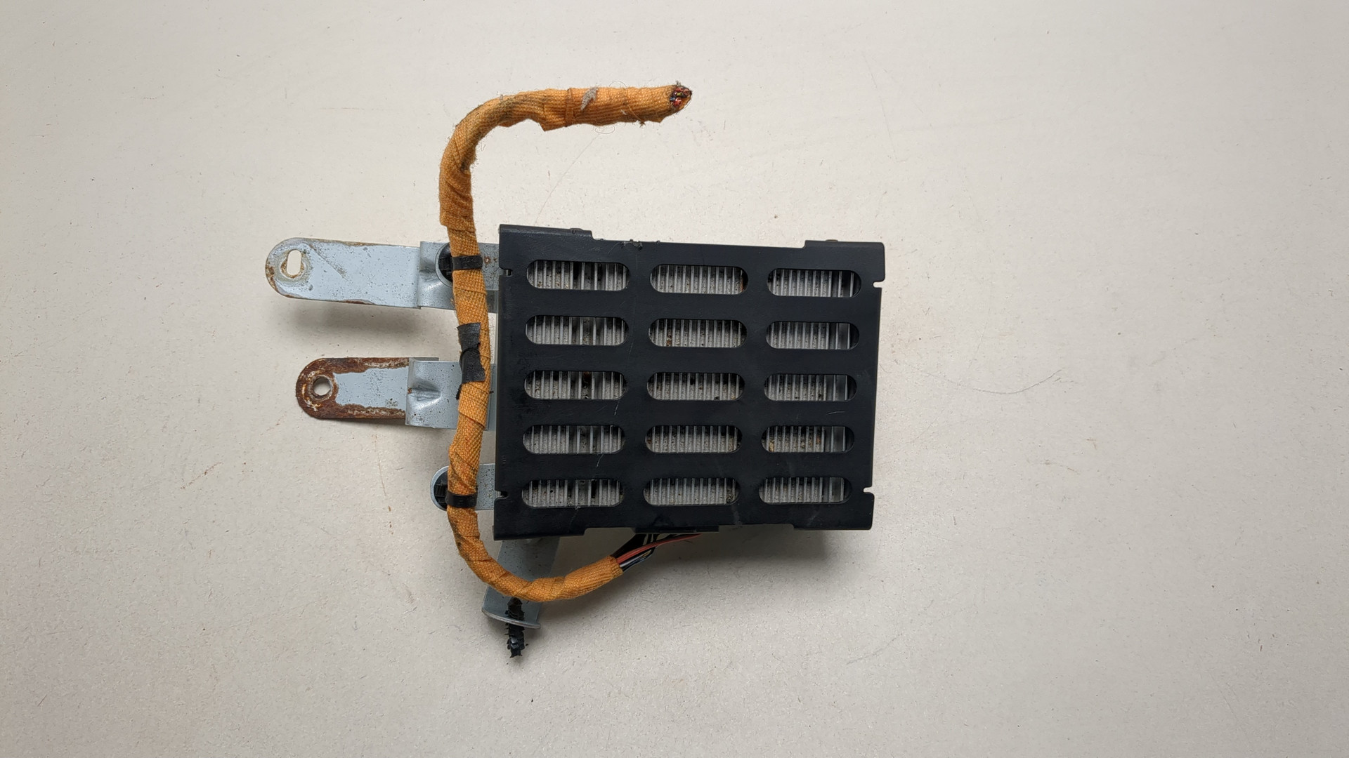 Преобразователь напряжения (адаптер)