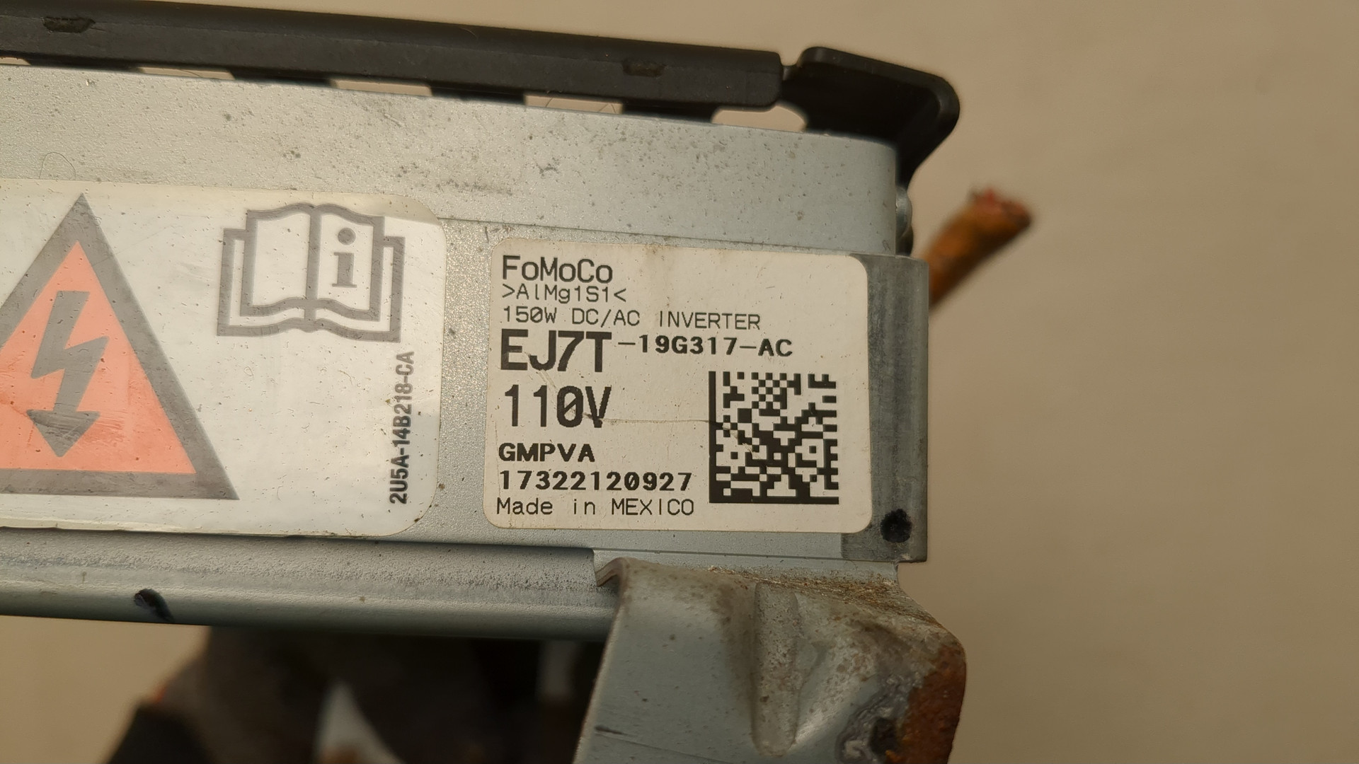 Преобразователь напряжения (адаптер)