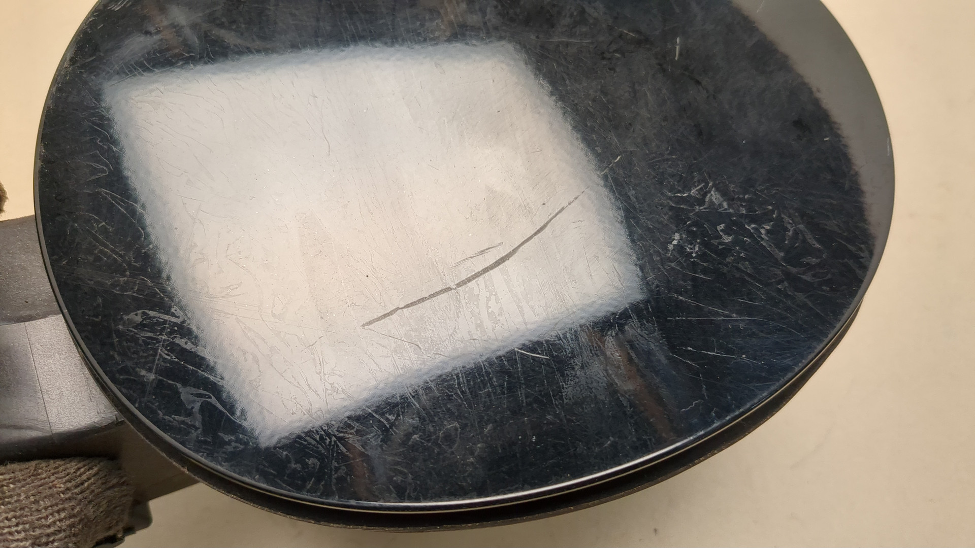 Лючок бензобака