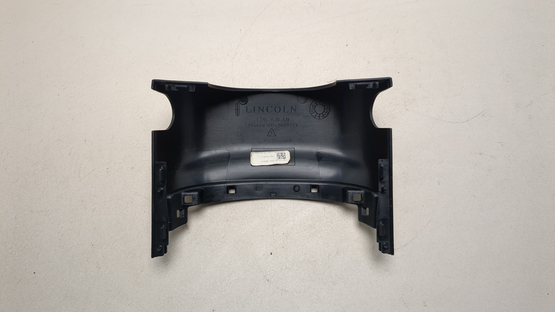 Кожух рулевой колонки