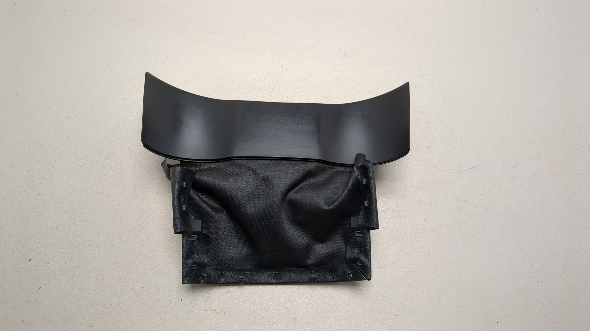 Кожух рулевой колонки