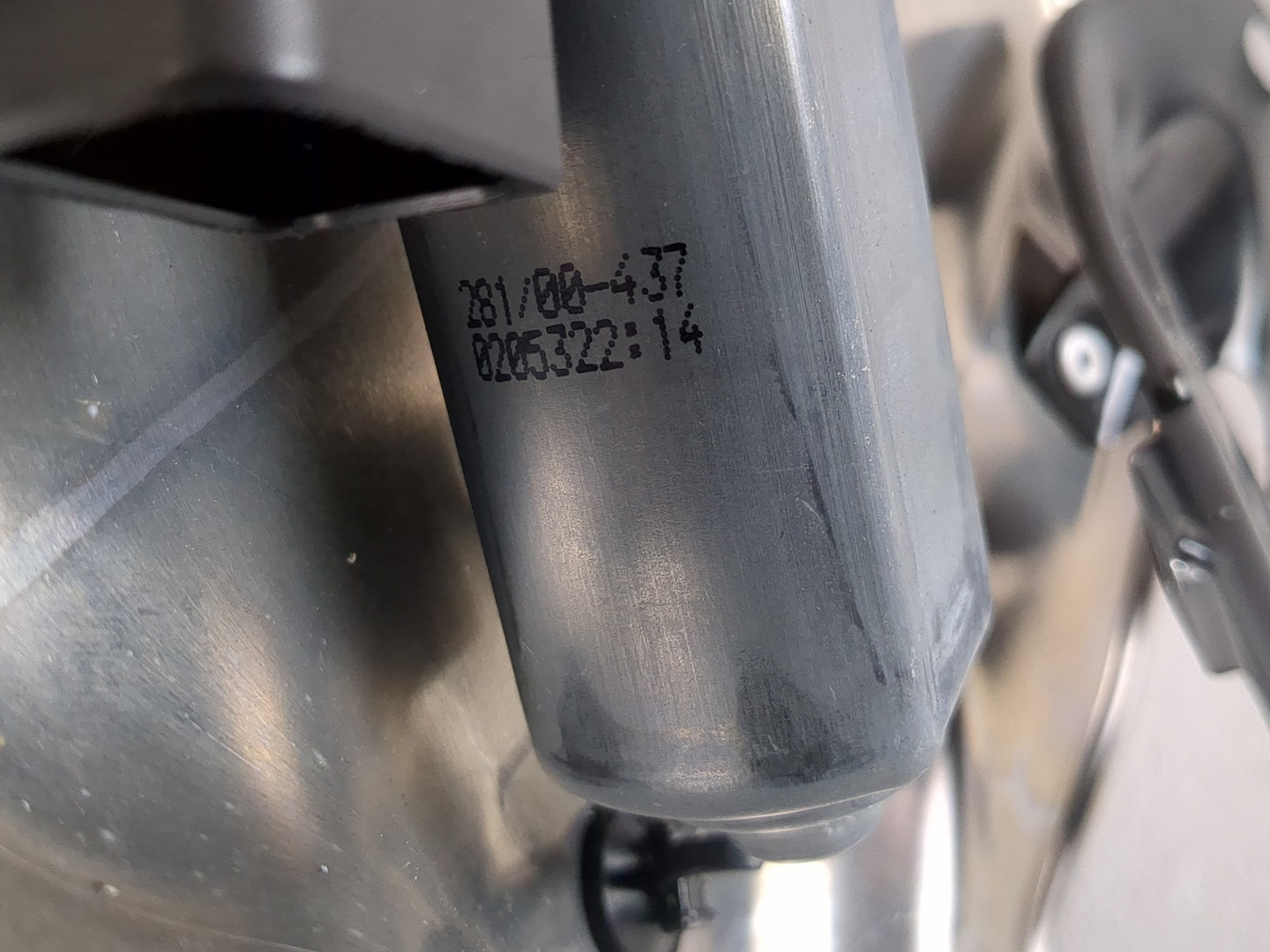 Стеклоподъемник электр. передний левый