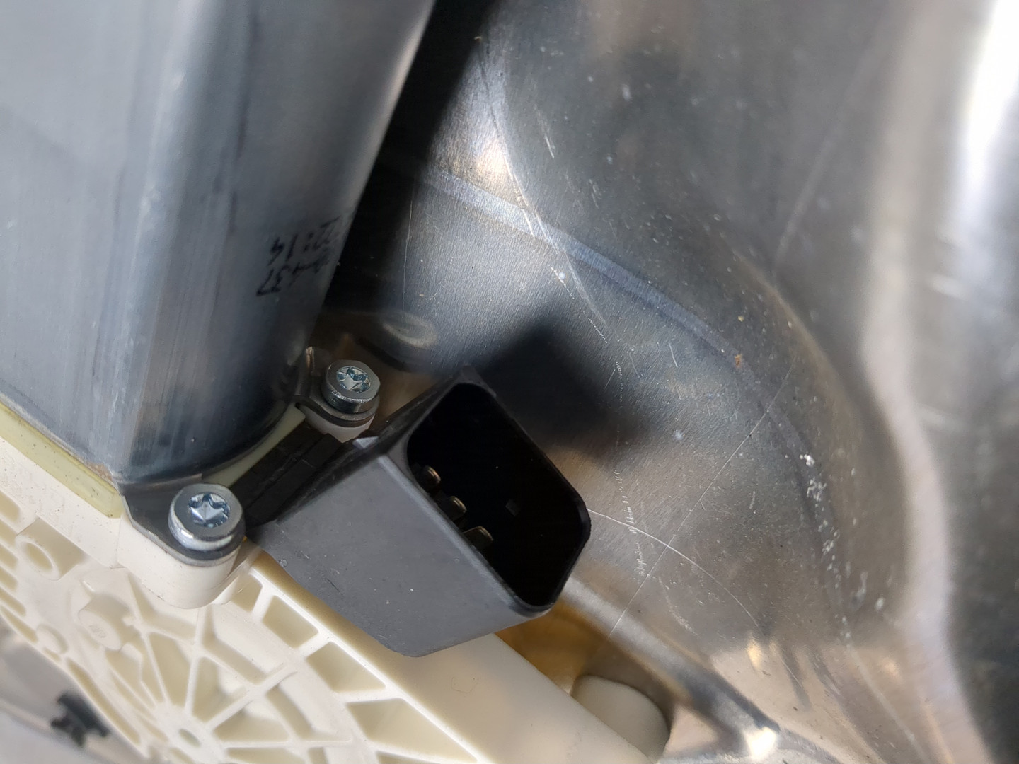 Стеклоподъемник электр. передний левый