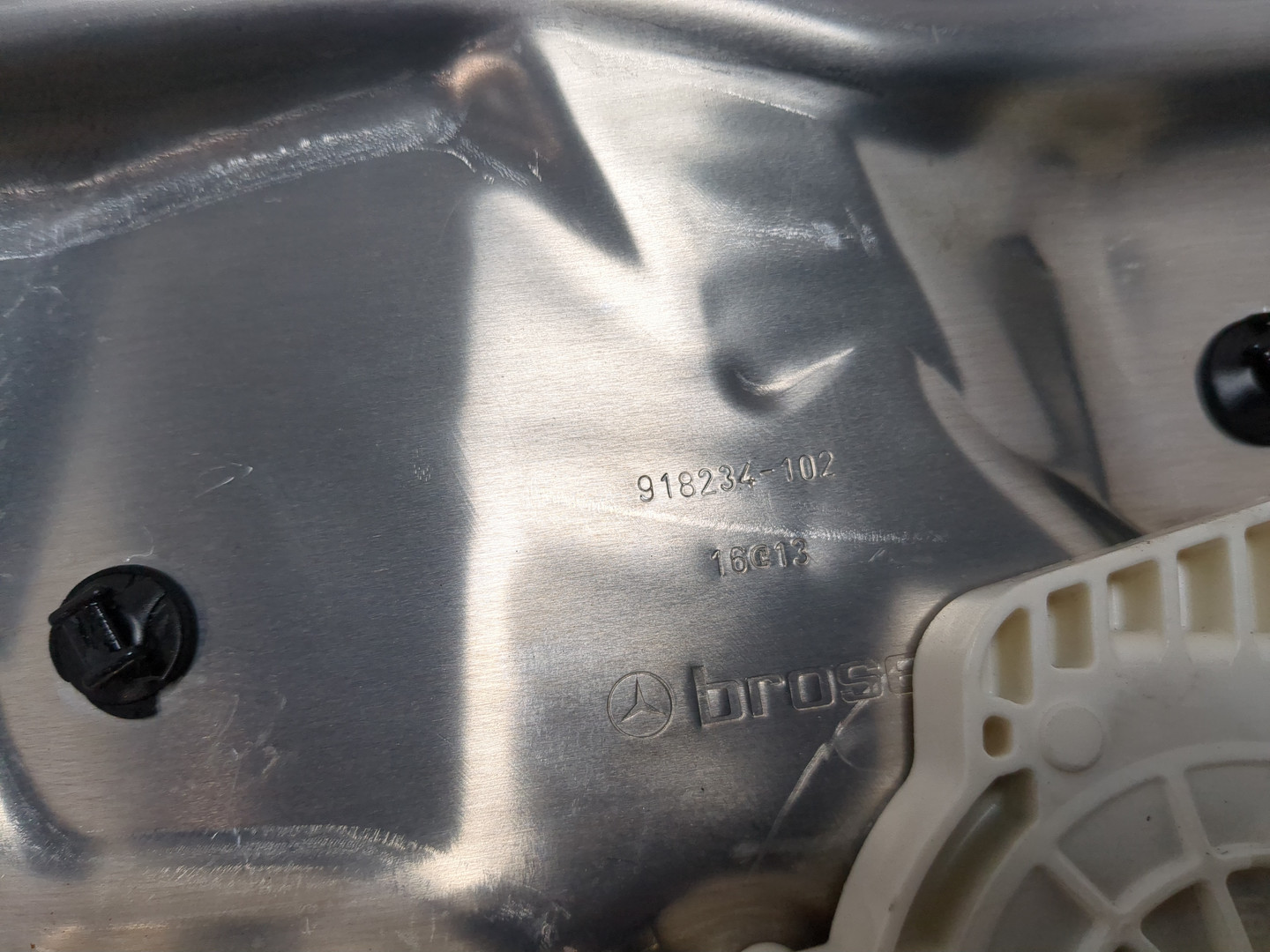 Стеклоподъемник электр. передний левый