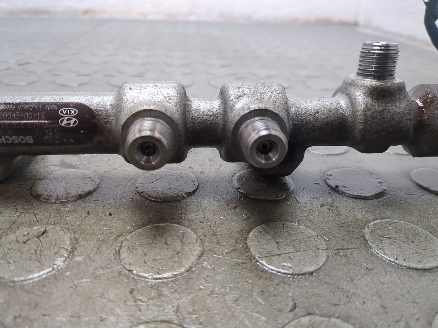 Рейка топливная (рампа)