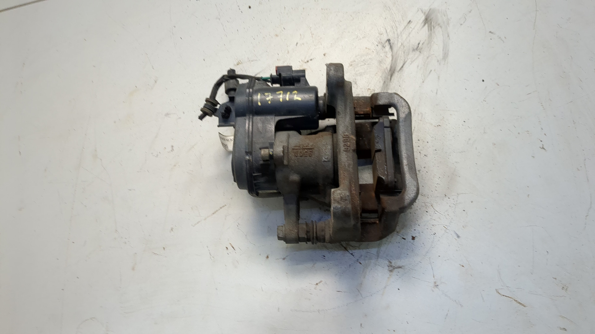 Суппорт задний правый