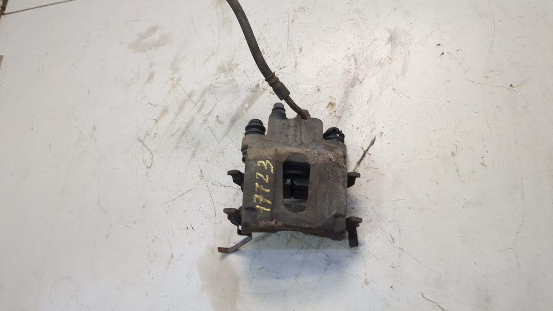 Суппорт задний правый