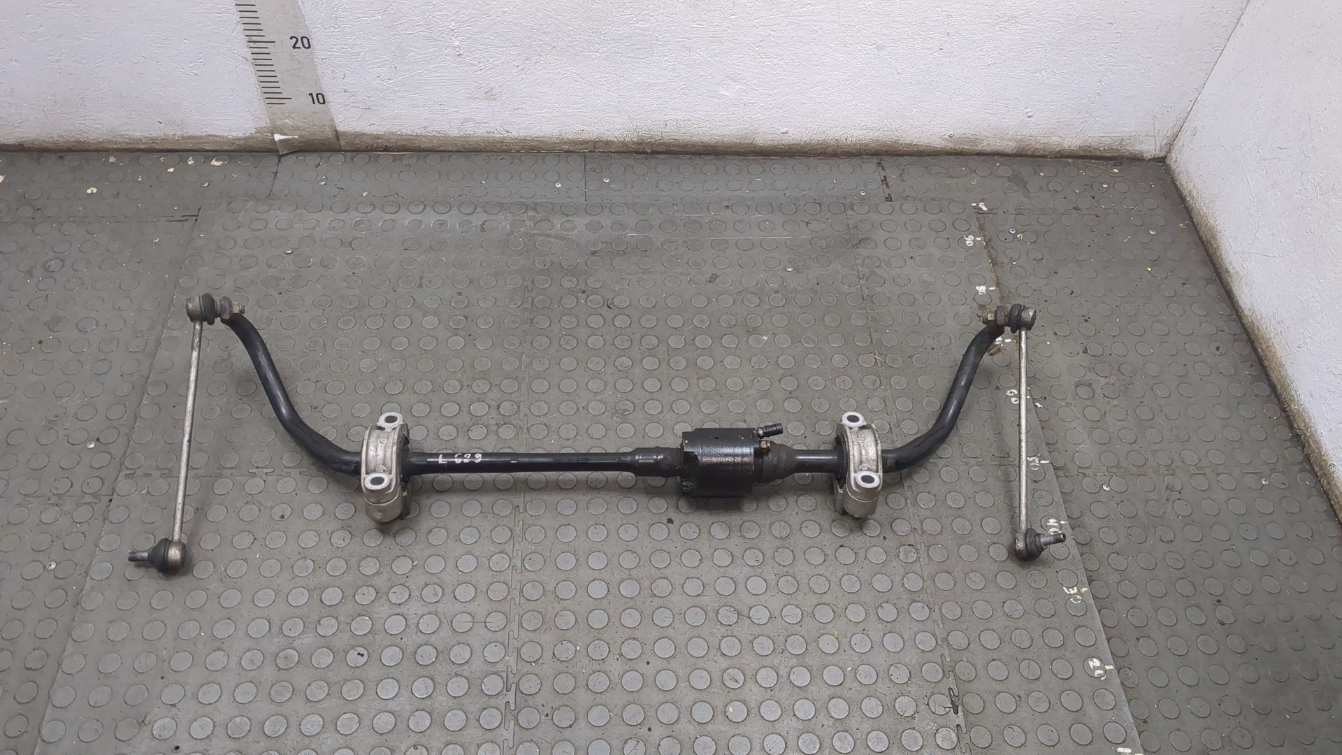 Стабилизатор передний