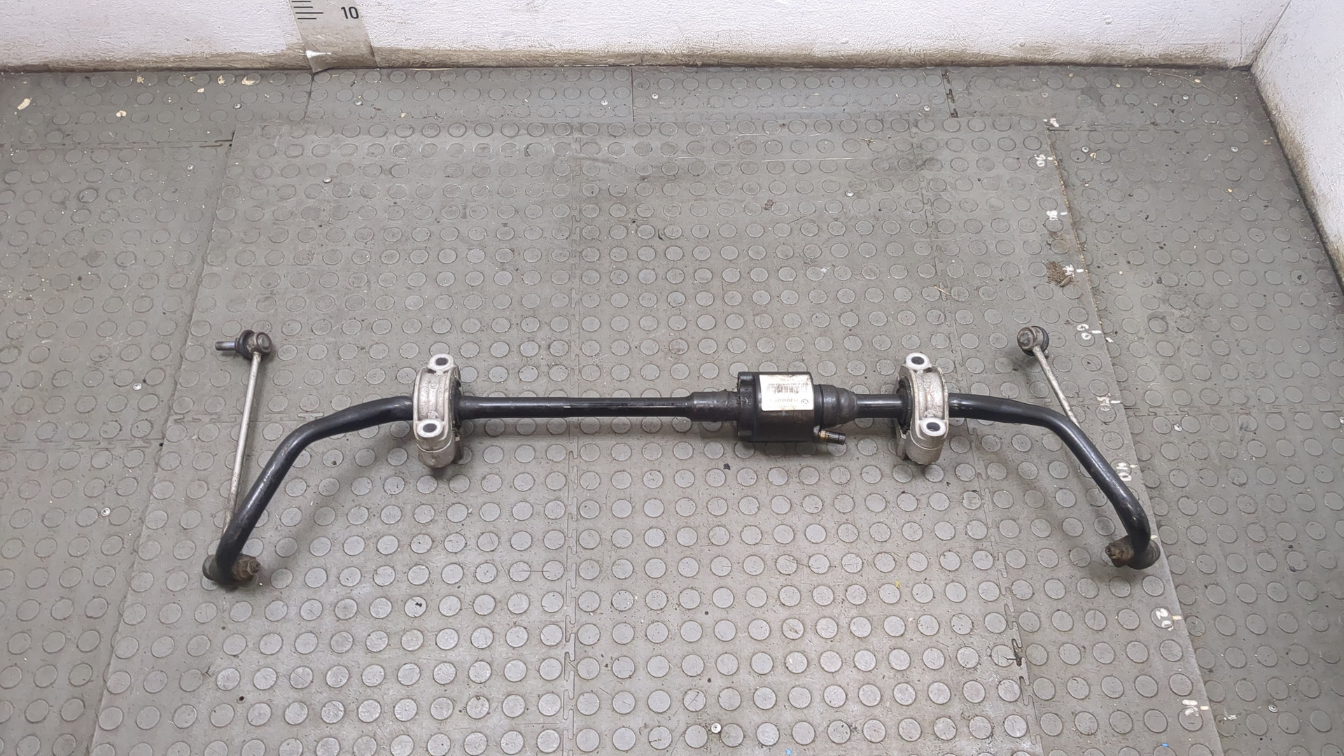 Стабилизатор передний