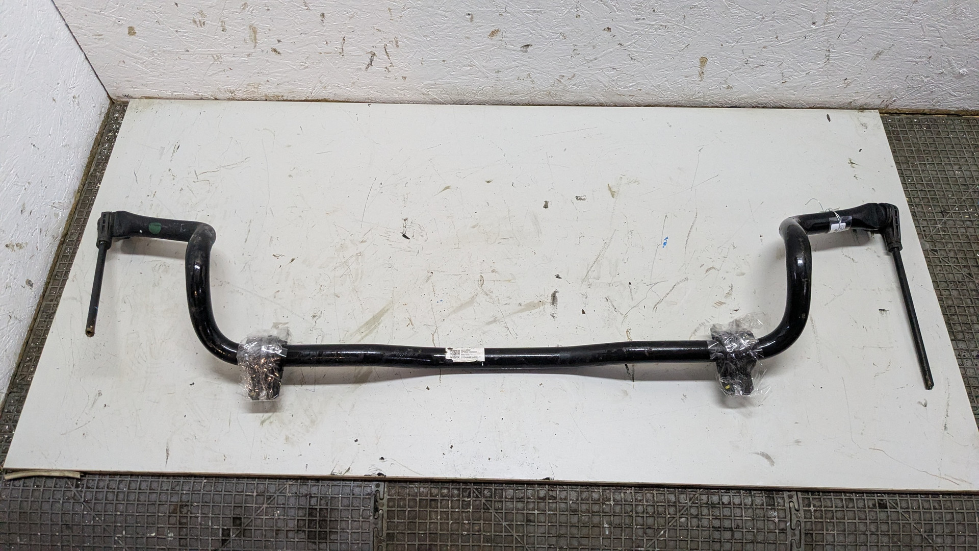 Стабилизатор передний