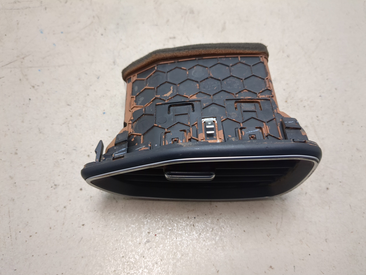 Дефлектор воздушный