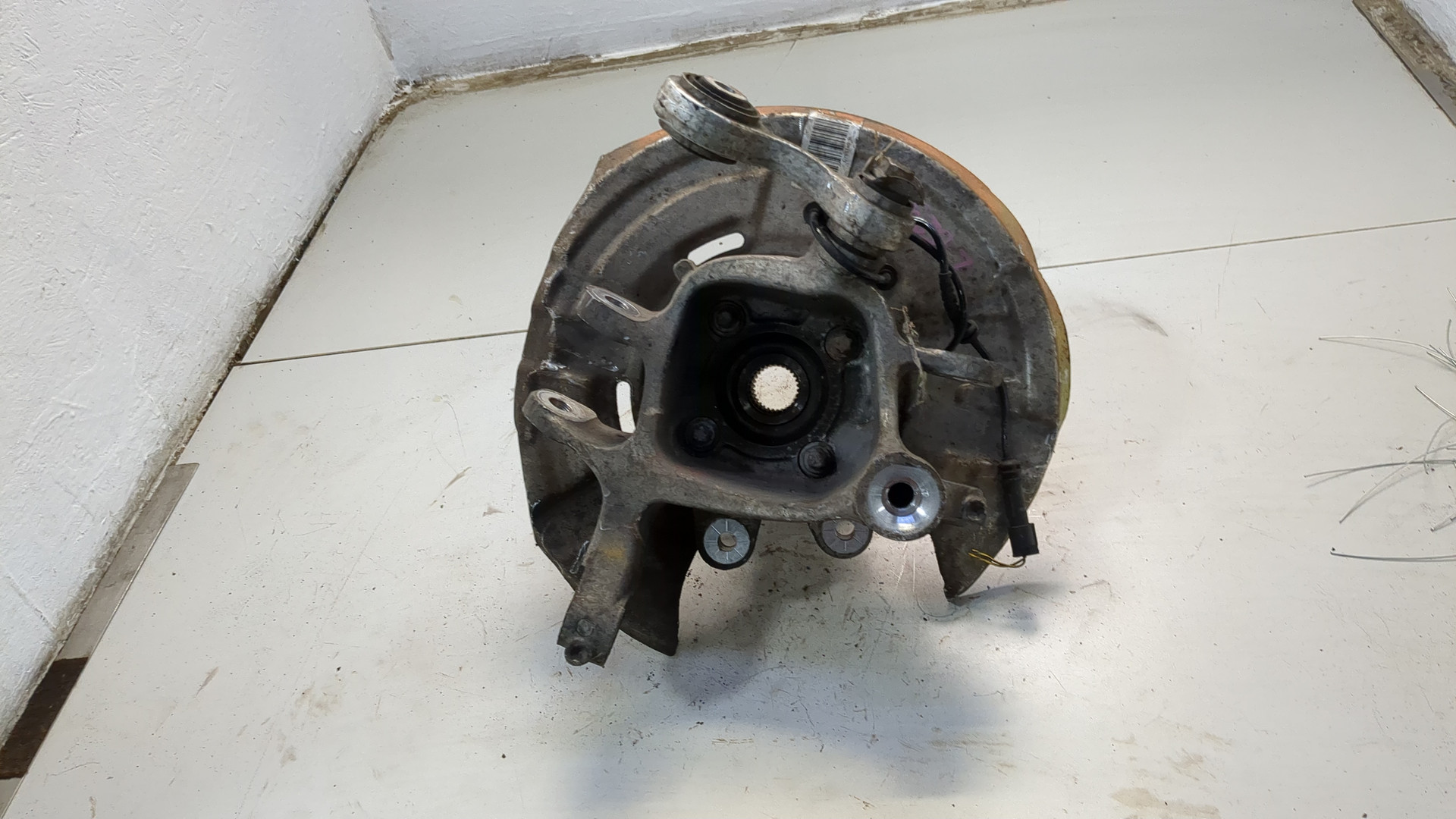 Кулак поворотный задний правый