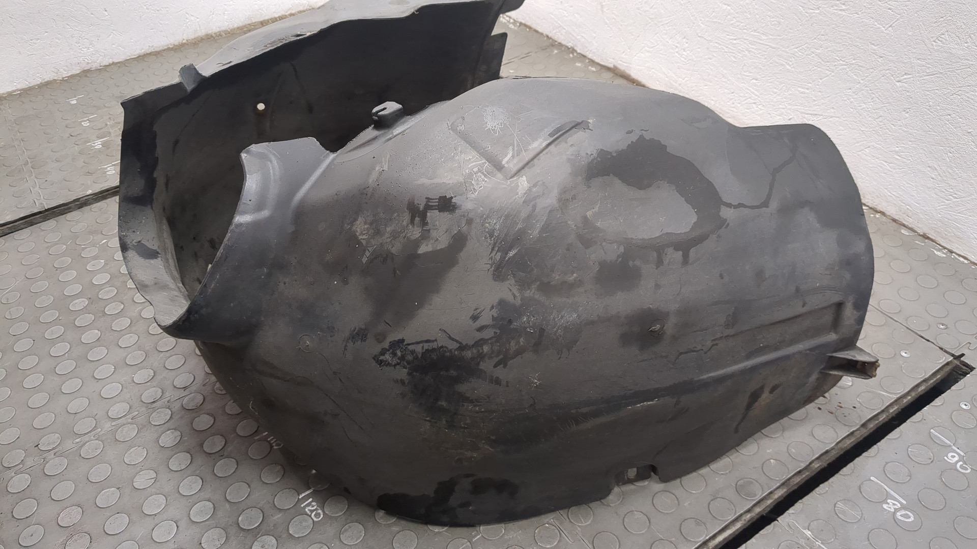 Локер передний левый