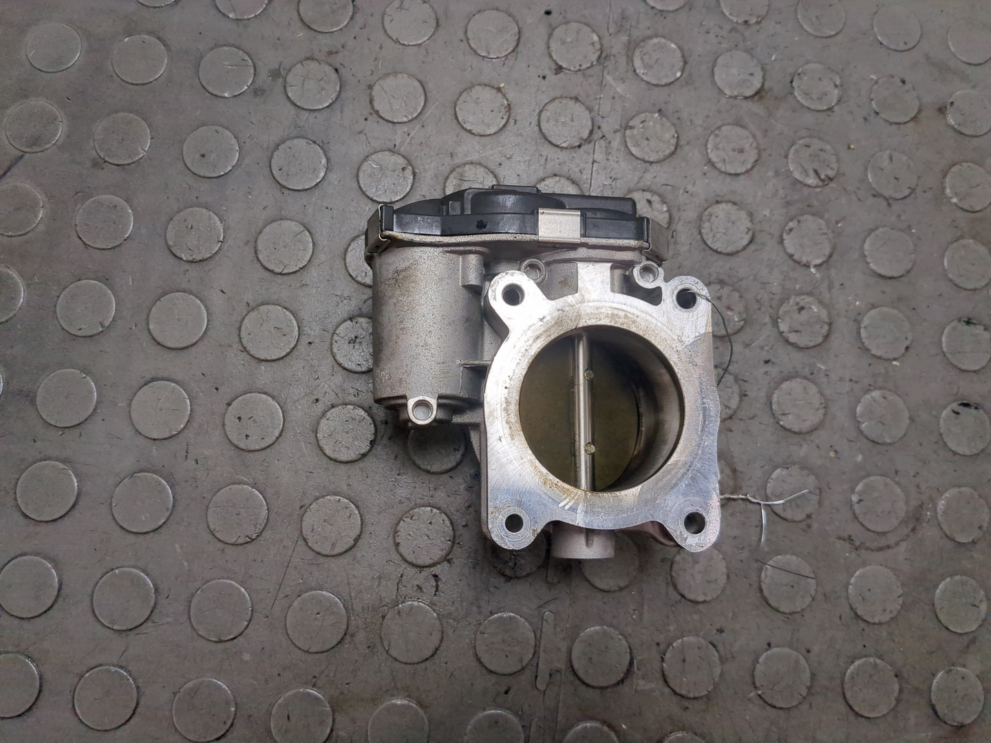 Заслонка дроссельная электрическая