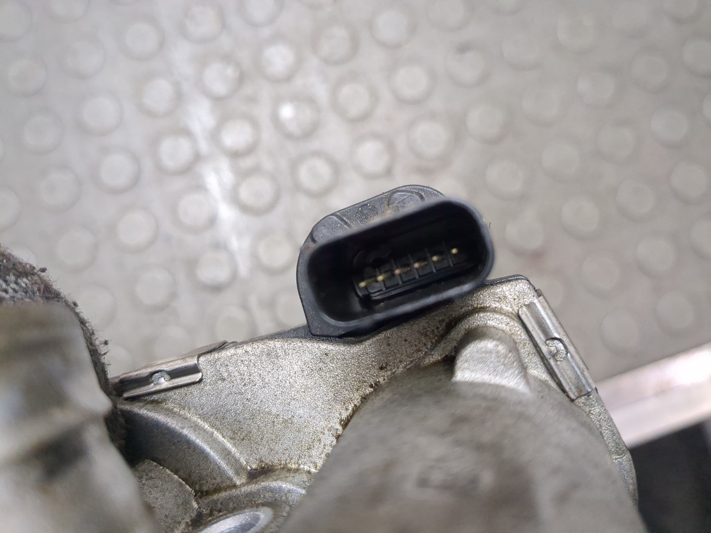 Заслонка дроссельная электрическая