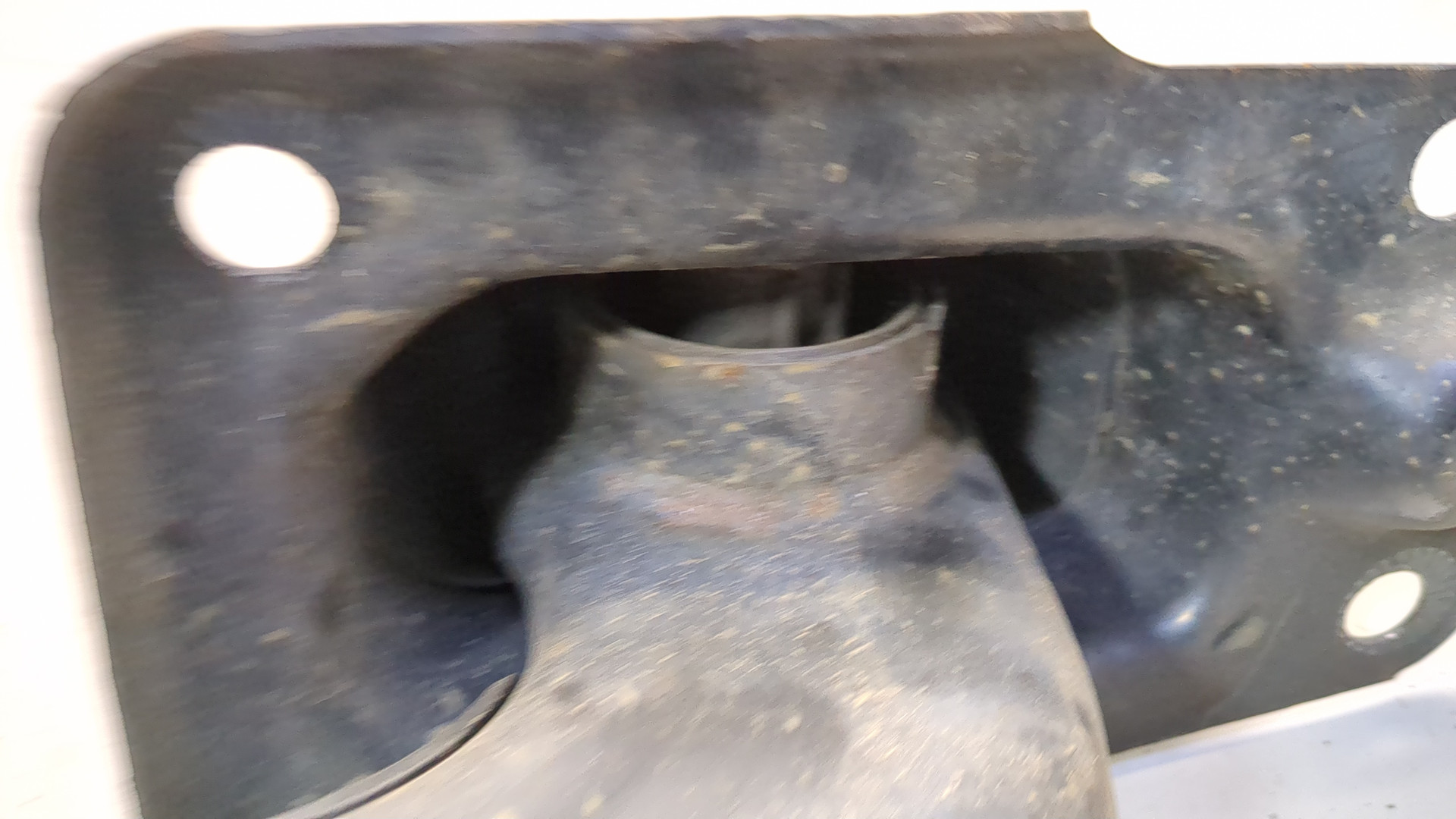 Рычаг задний правый