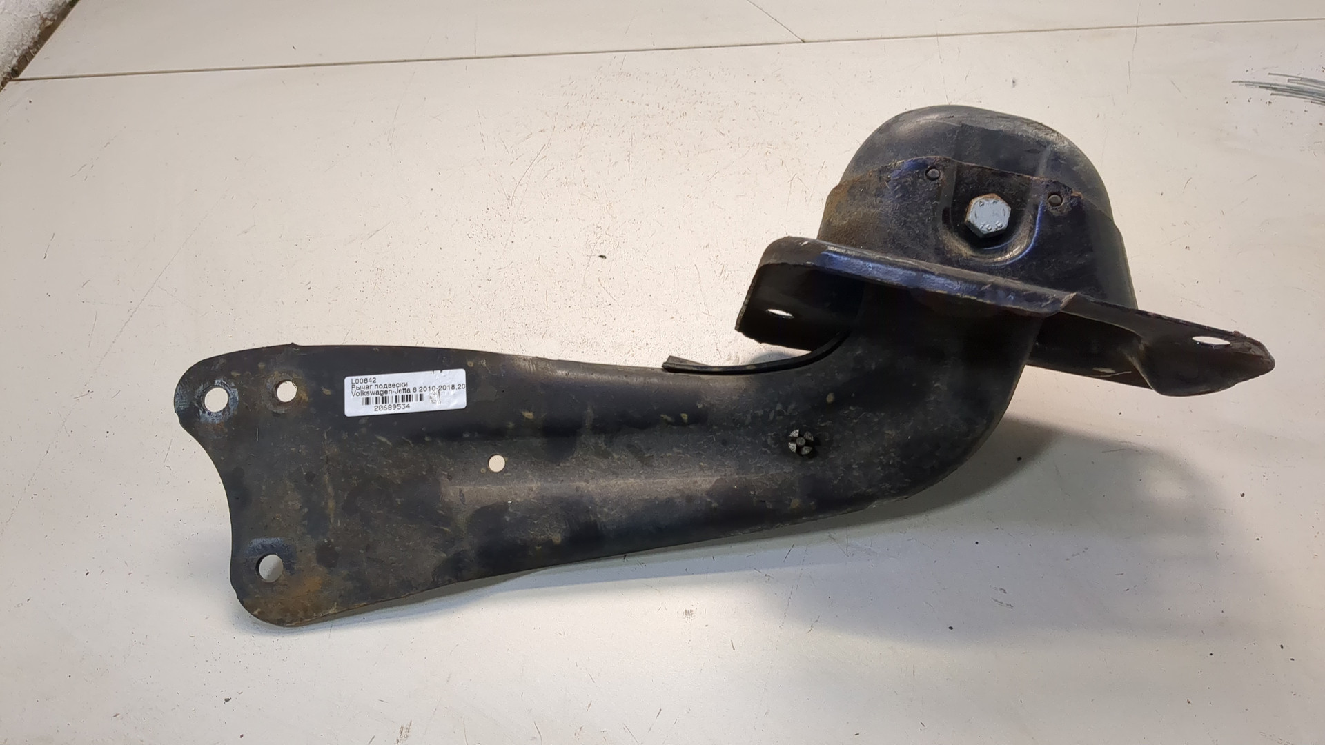 Рычаг задний правый