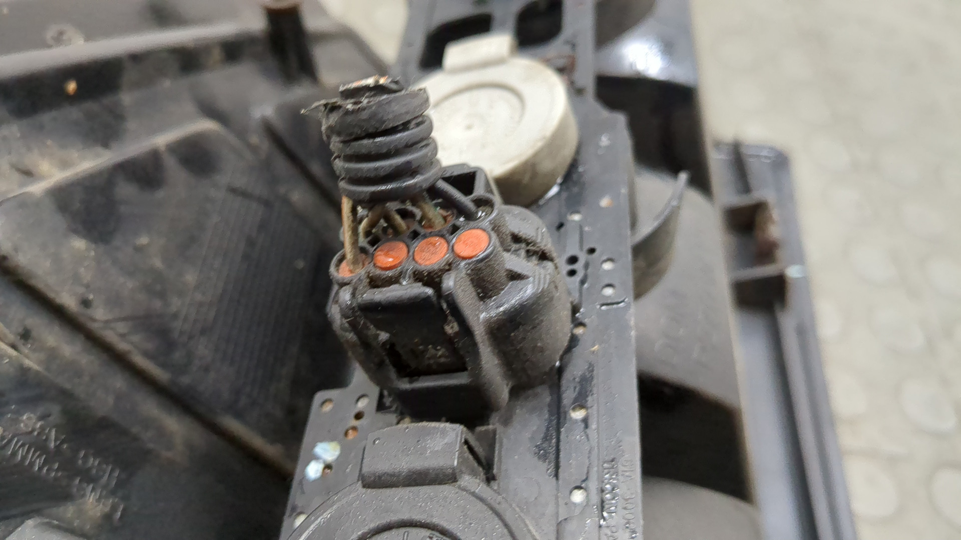 Фонарь задний правый