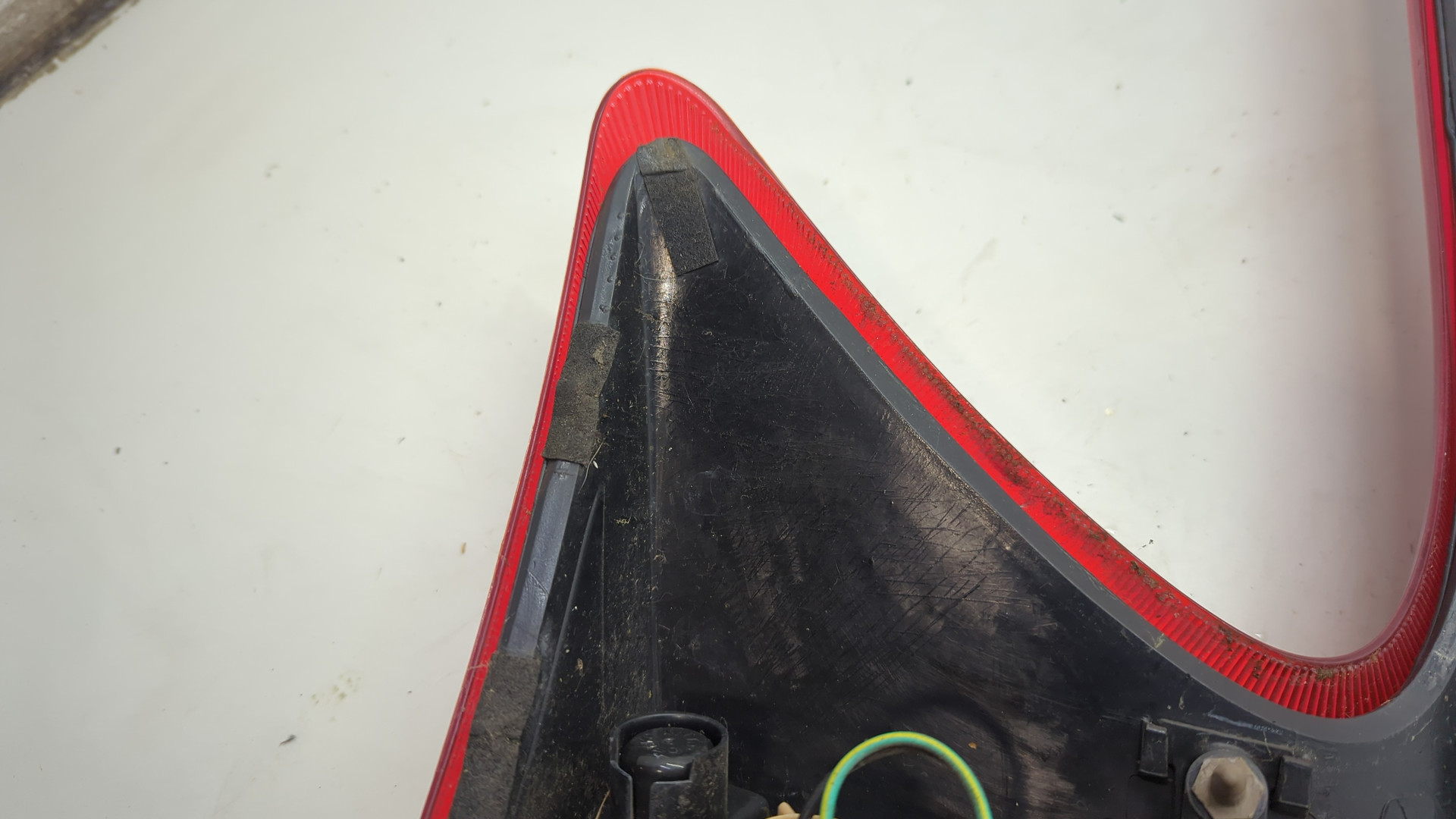 Фонарь задний правый