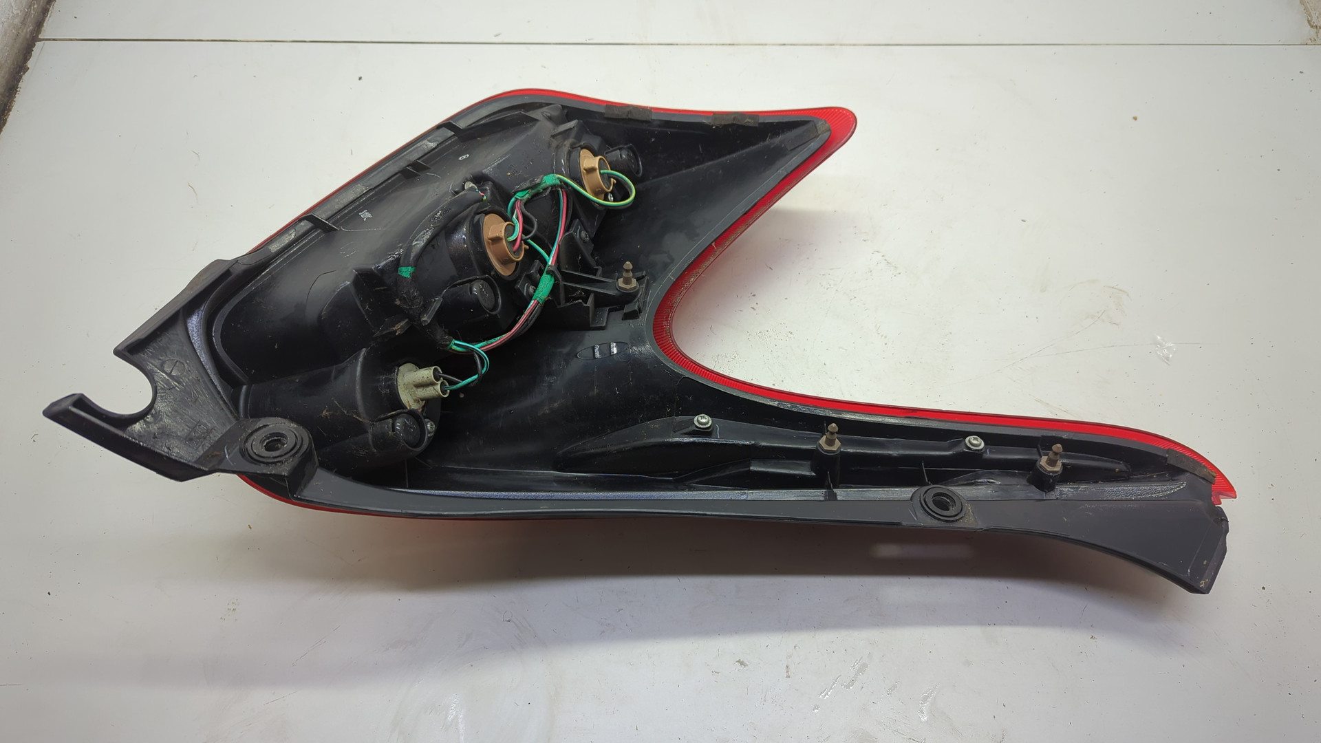 Фонарь задний правый