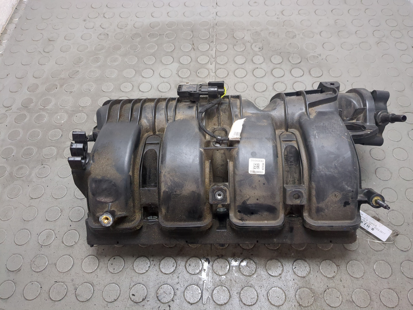 Коллектор впускной